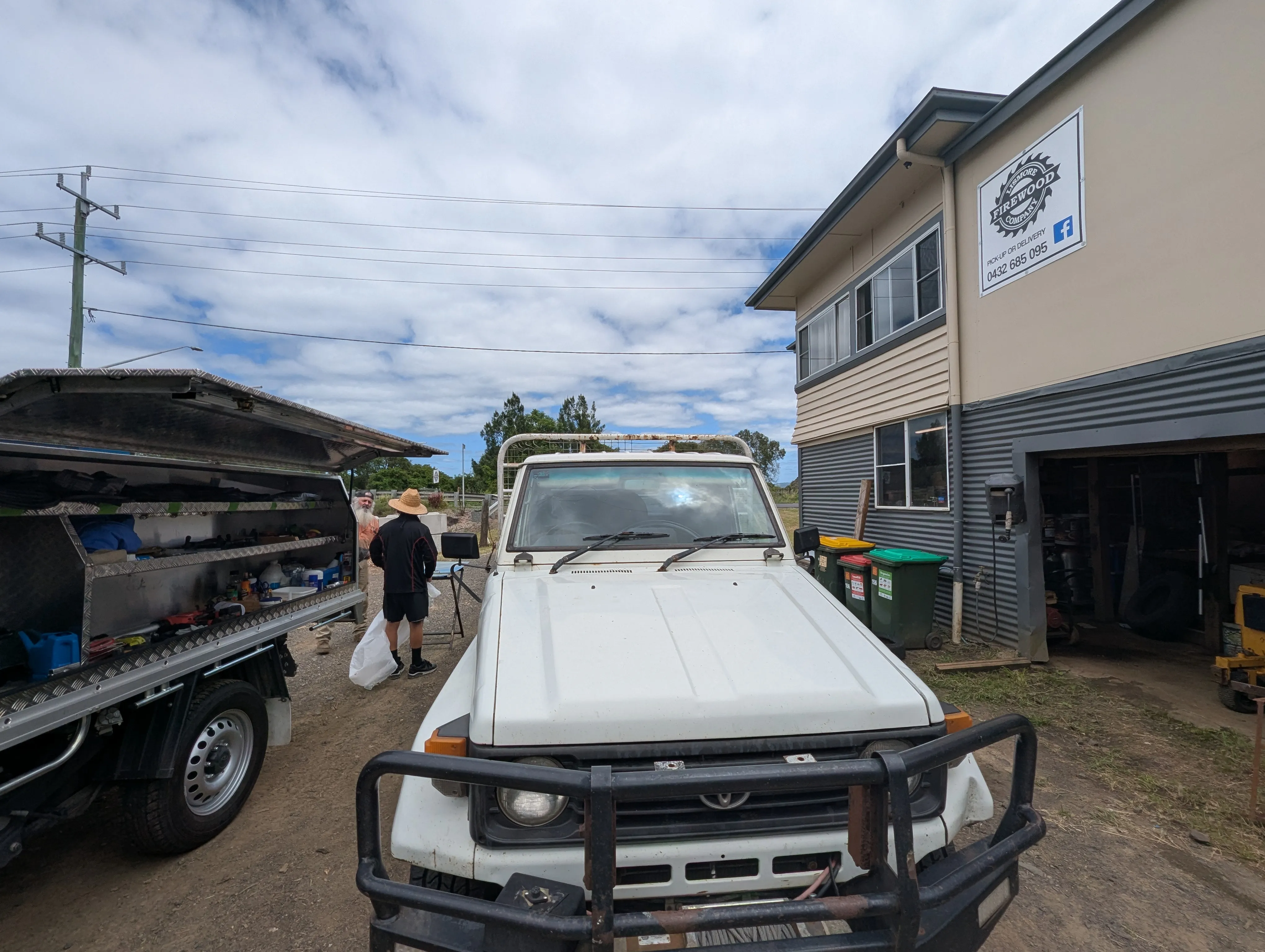 Toyota LandCruiser mobile windscreen replacement — Local Auto Glass